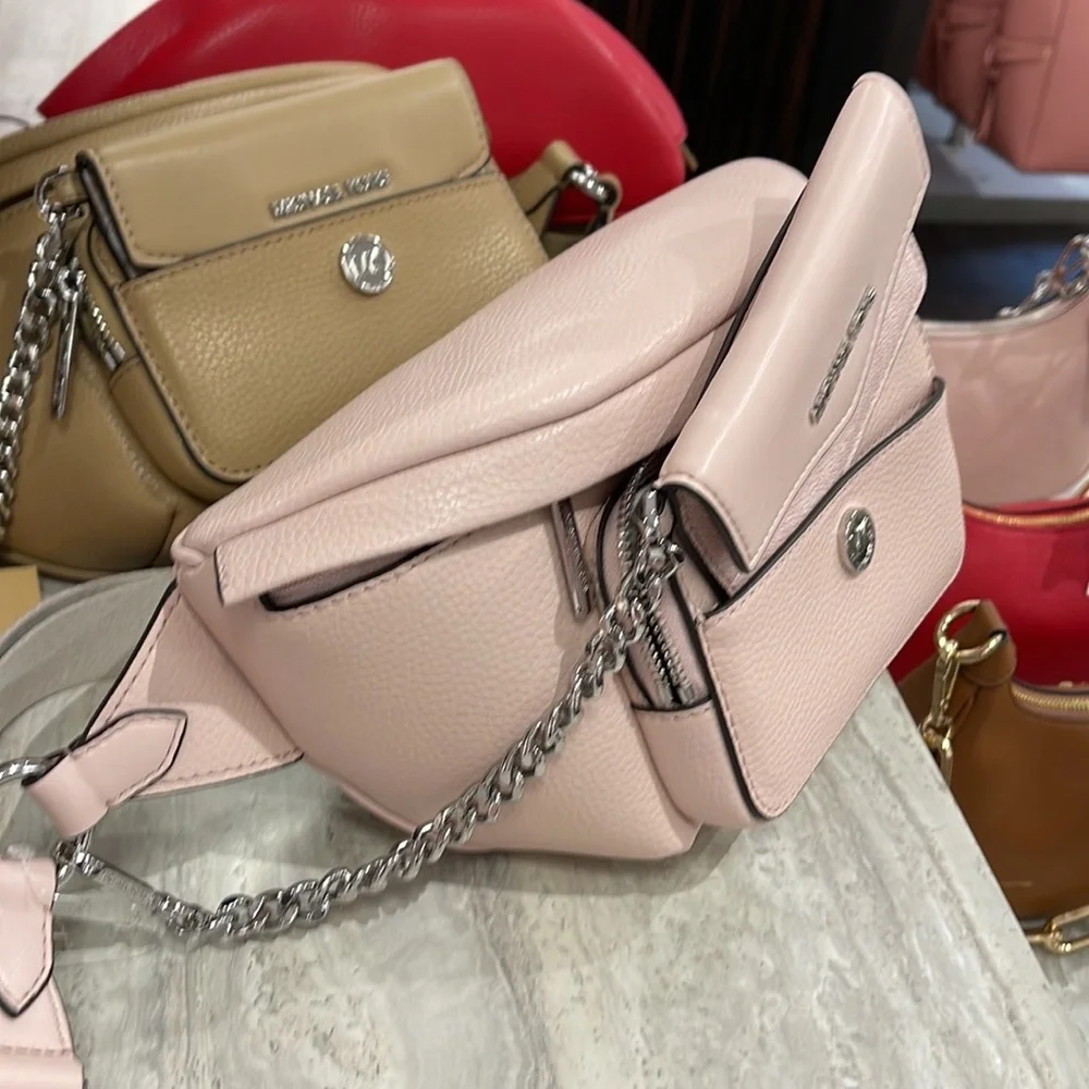 MICHAEL KORS Maisie Large Pebbled Leather 2-in-1 Sling Pack LT Powder Blush NWT